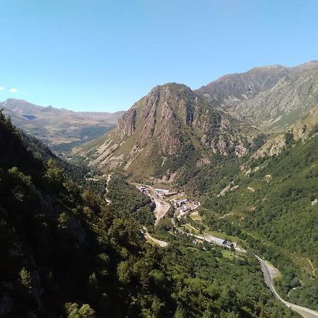 Chalet Bois Au Milieu Des Pyrenees LʼHospitalet-près-lʼAndorre Exteriér fotografie