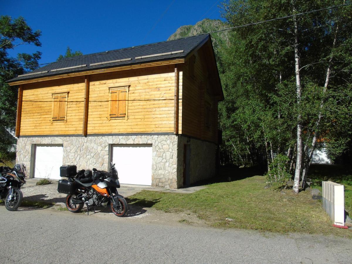 Chalet Bois Au Milieu Des Pyrenees LʼHospitalet-près-lʼAndorre Exteriér fotografie
