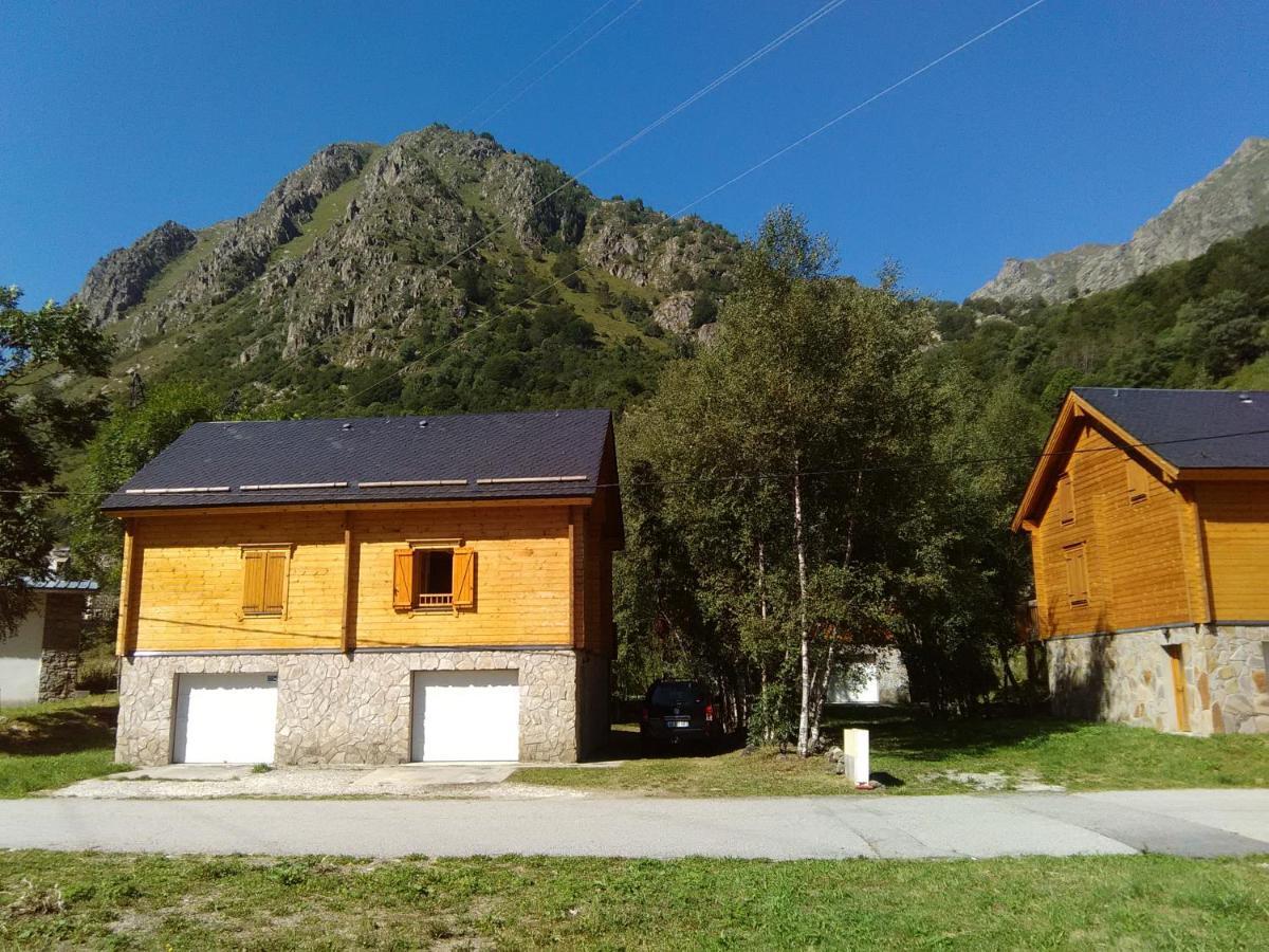 Chalet Bois Au Milieu Des Pyrenees LʼHospitalet-près-lʼAndorre Exteriér fotografie